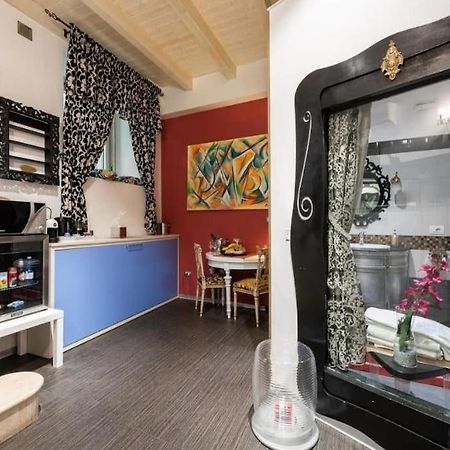 Apt 2 In The Historic Center Bari Exterior foto