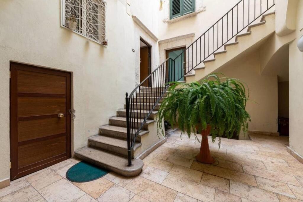 Apt 2 In The Historic Center Bari Exterior foto
